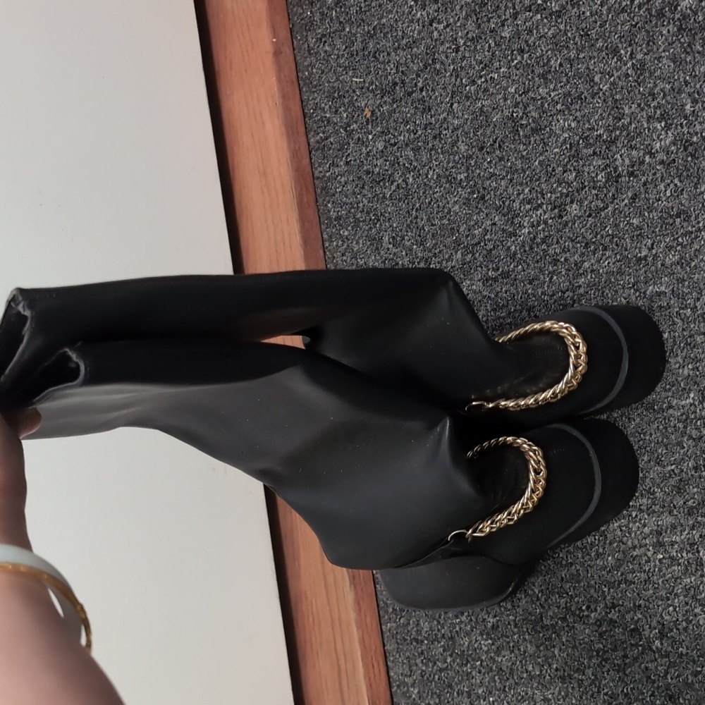 Express Chain Riding Boots - Picture 3 of 3